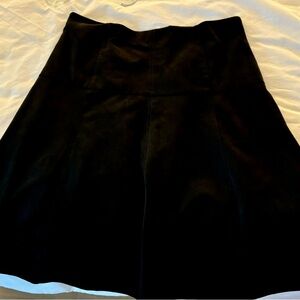 Talbot’s Petite Black Microfiber Above the Knee Length Zip Up Skirt Size 16P